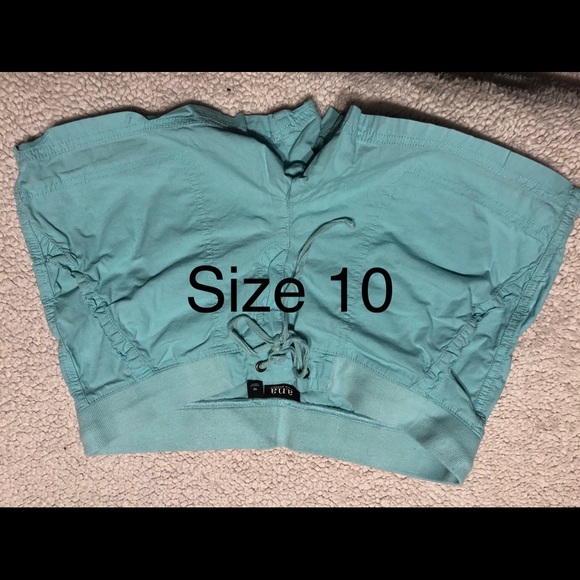 Tops and bottoms - Picture 11 of 15